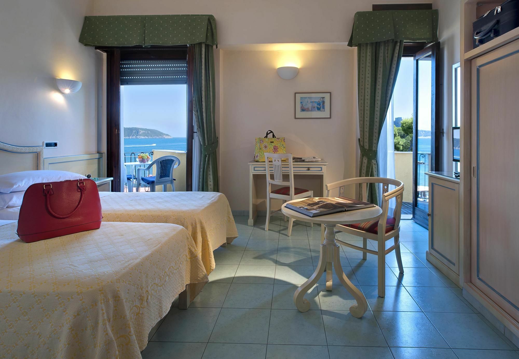 Hotel Parco Aurora Terme à Ischia Extérieur photo